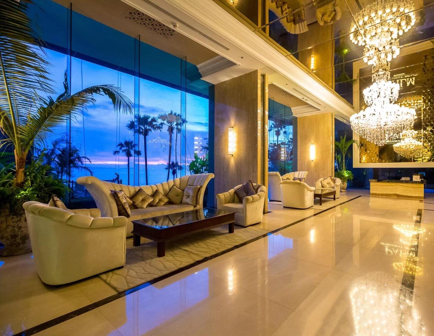 Luxurious Beachfront 파타야 외부 사진