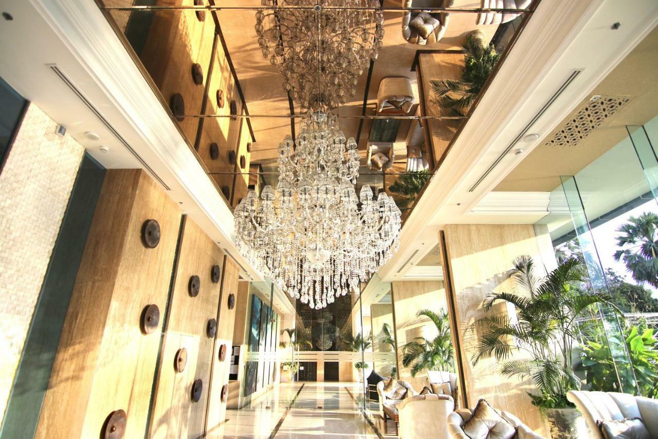 Luxurious Beachfront 파타야 외부 사진