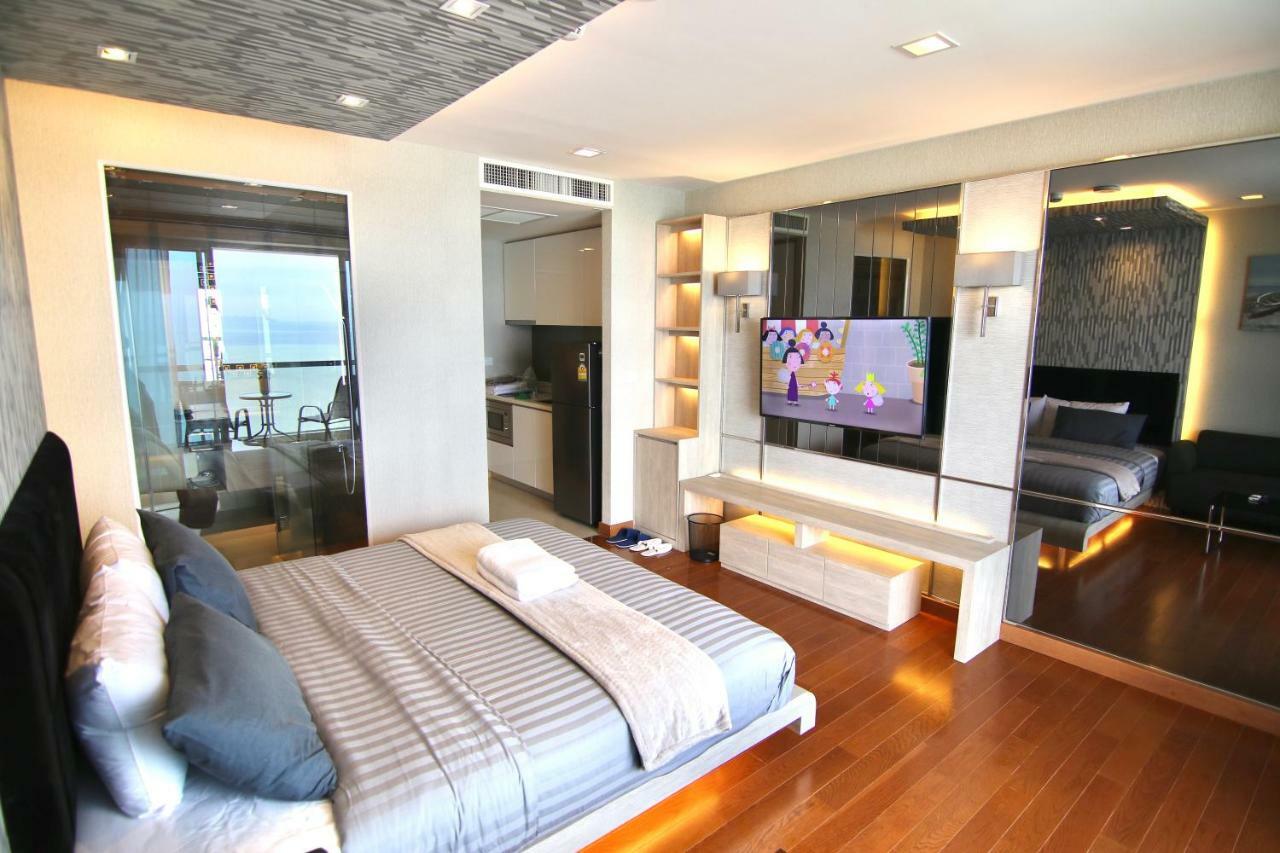 Luxurious Beachfront 파타야 외부 사진